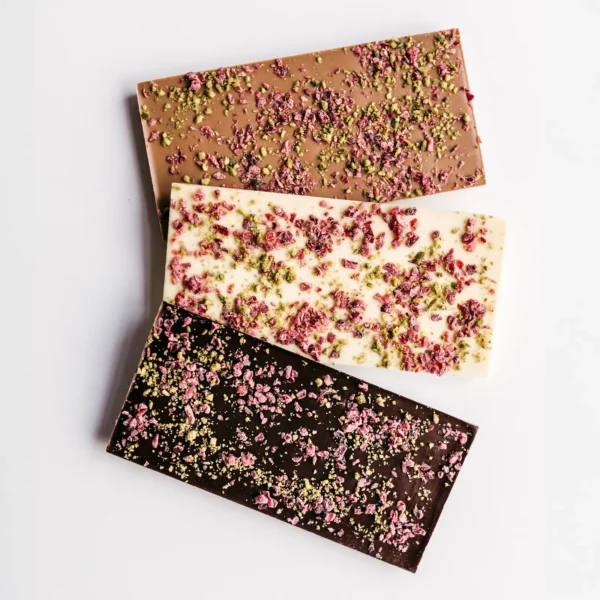 Chocoladereep met cranberry en pistache